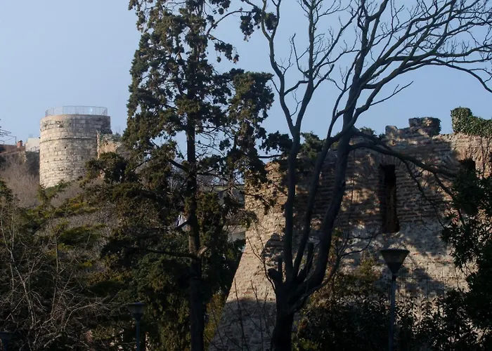 Super In The Ancient Amphitheater